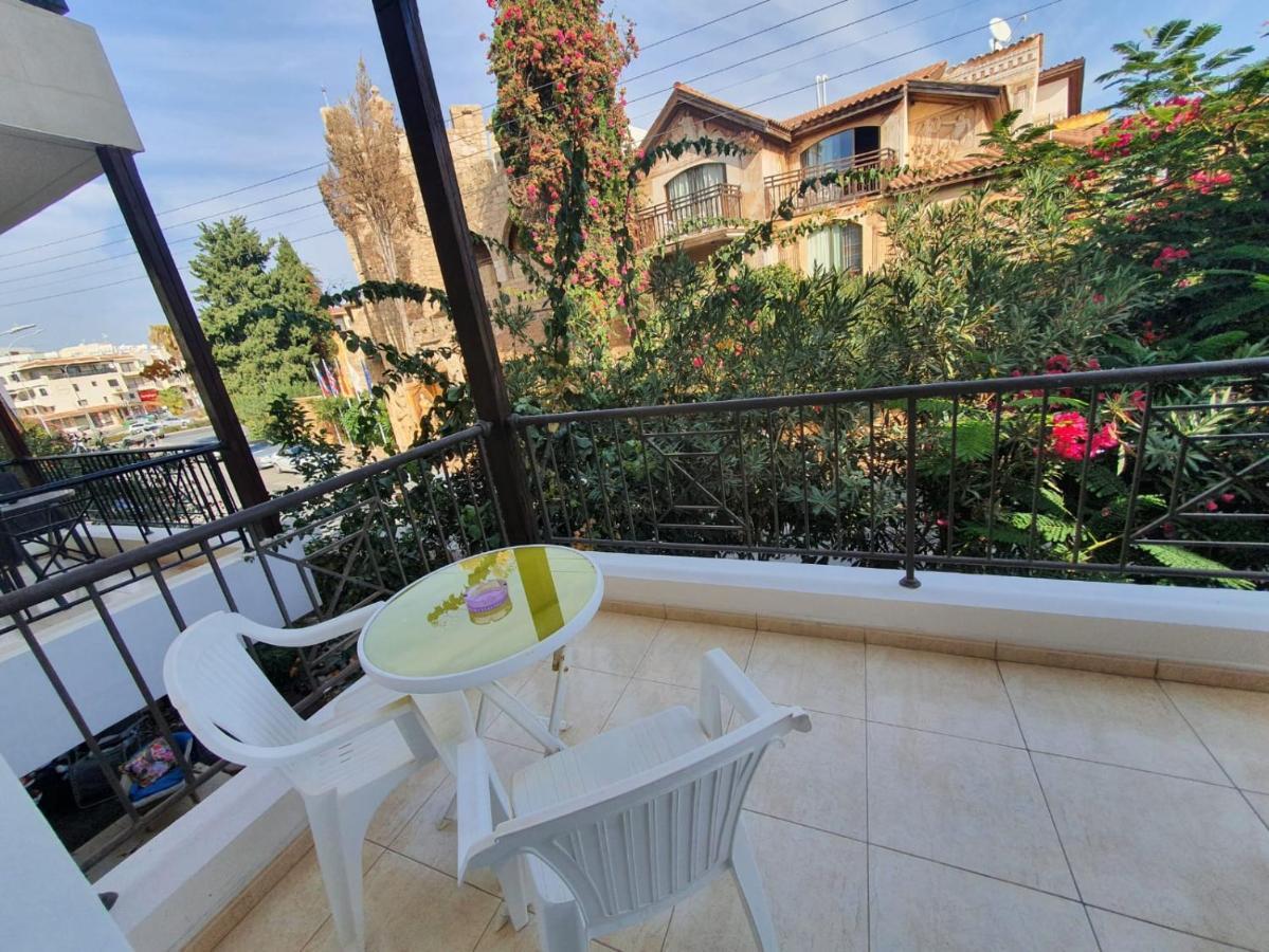 Ancient Paphos - Cozy Place Next To The Sea, Marina, Historical Sites, Buses, Mall, And Market Exterior foto