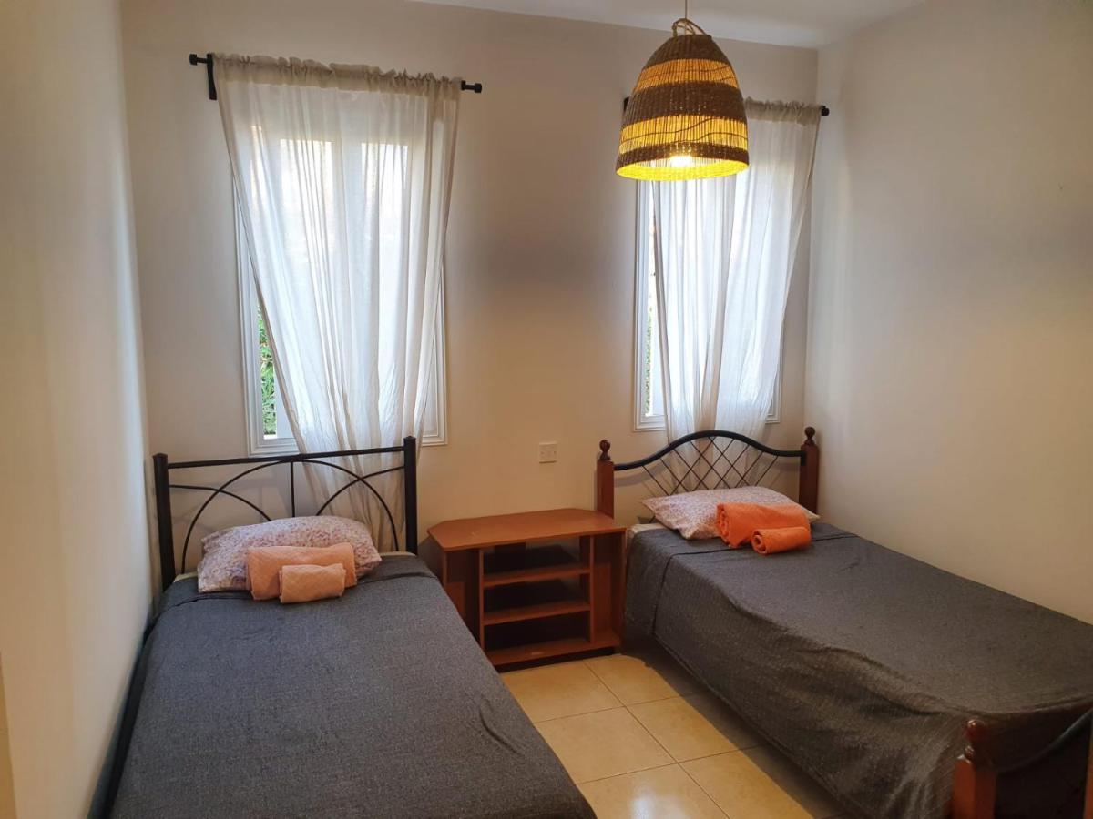 Ancient Paphos - Cozy Place Next To The Sea, Marina, Historical Sites, Buses, Mall, And Market Exterior foto
