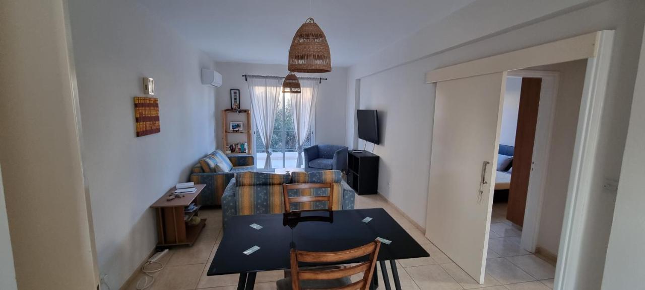 Ancient Paphos - Cozy Place Next To The Sea, Marina, Historical Sites, Buses, Mall, And Market Exterior foto